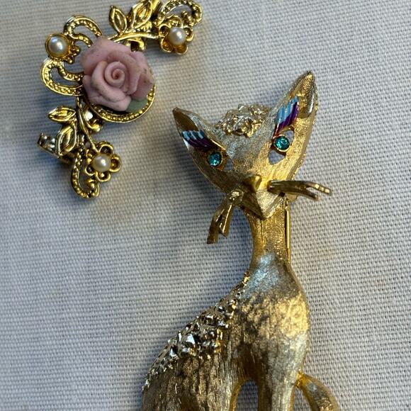Vintage Mamselle Mid Century Modern Siamese Cat & Rose Brooches Pins - Picture 7 of 8